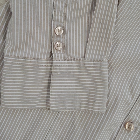 Kim Rogers Striped Button-Up Shirt Size Medium Tan 3/4 Sleeves - Picture 3 of 14